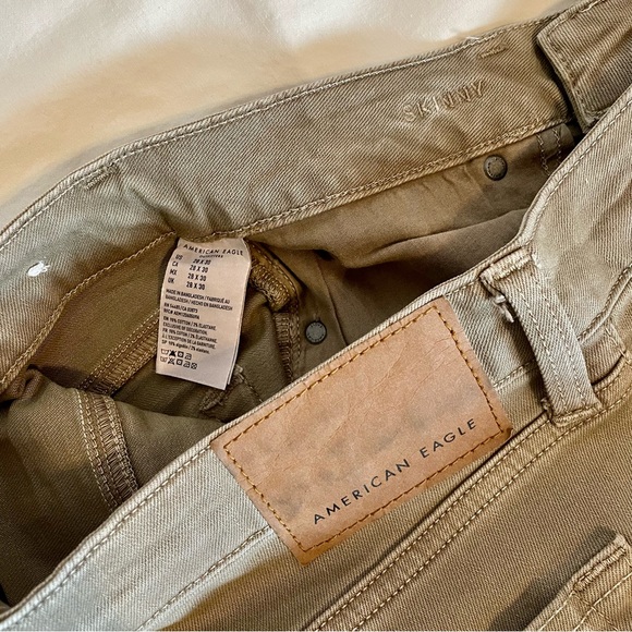 AMERICAN EAGLE skinny khaki jeans 28 x 28 (used) - Picture 4 of 4